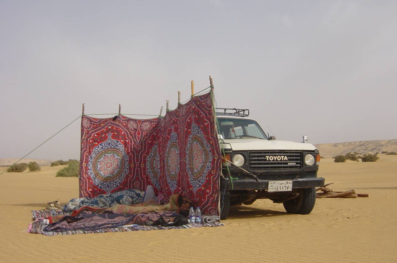 Desert-noir-desert-blanc-egypte-bivouac