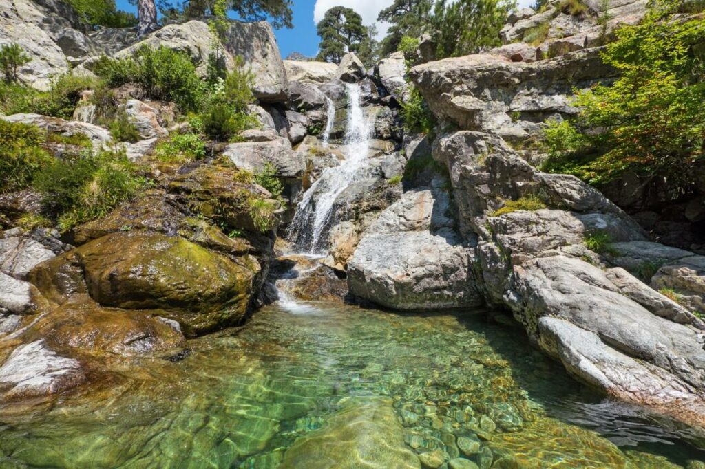 cascade anglais corse