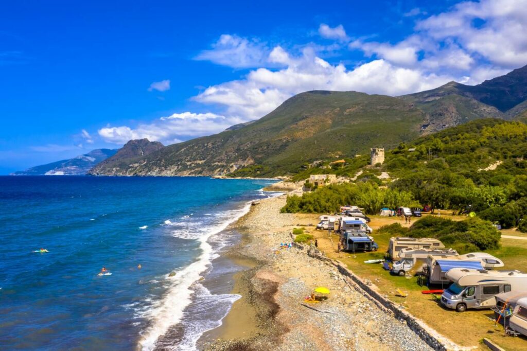 faire du camping en corse