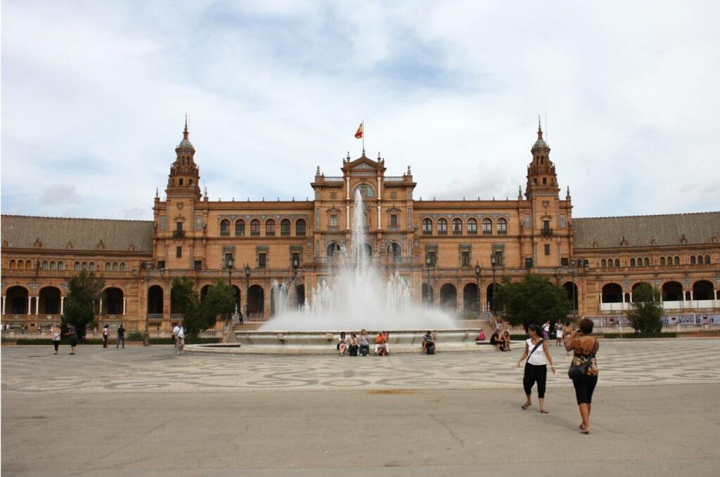 fontaine place espagne