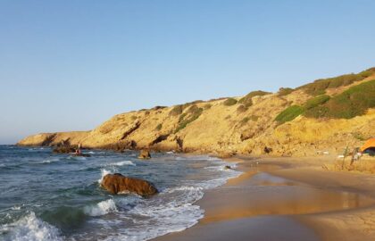 la plage du phare moustaganem