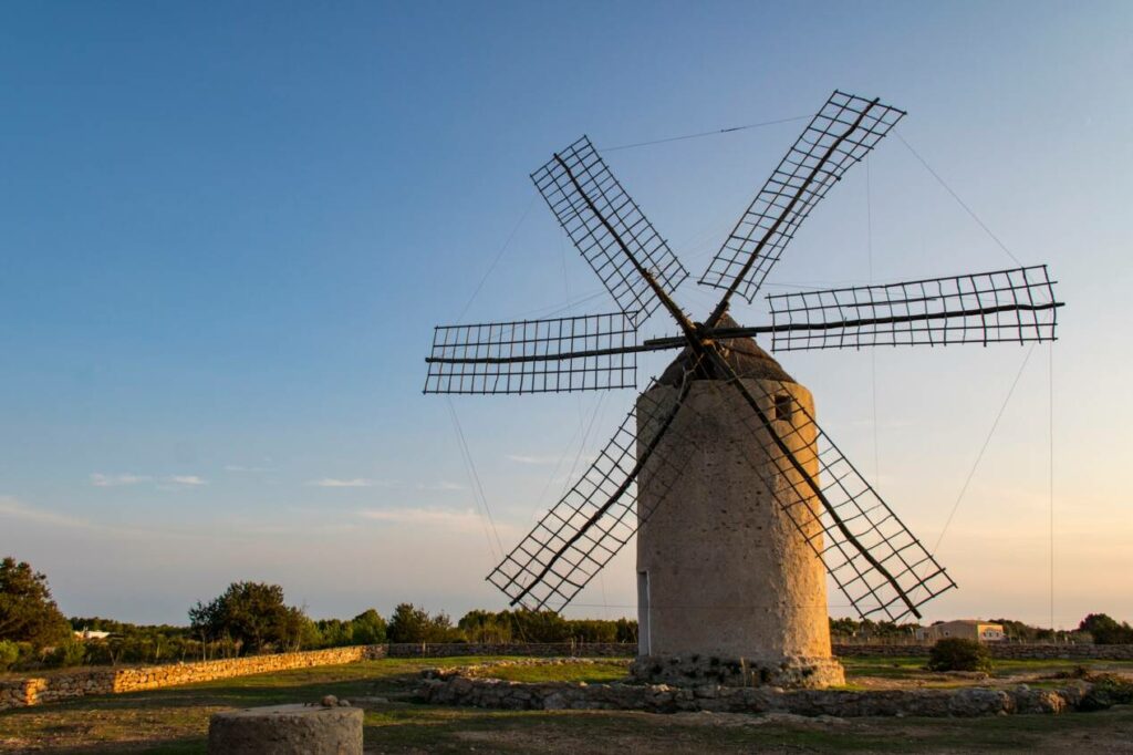 moulin la mola