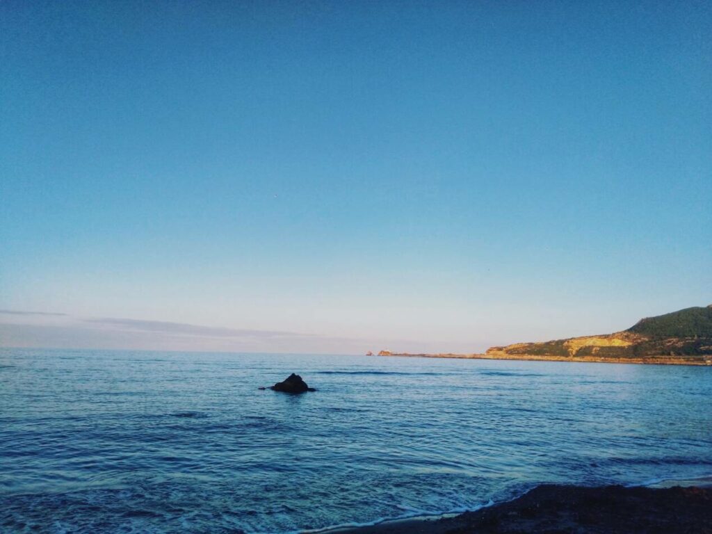 plage rouge jijel algerie